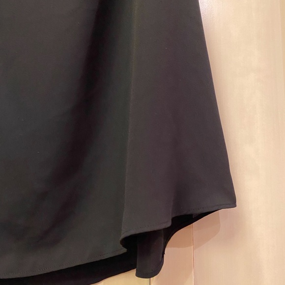 2 Aritzia Tank Tops - Picture 6 of 7